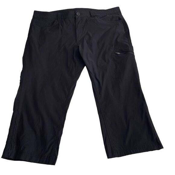 EUC! Eddie Bauer Black Capri Cargo Nylon Hiking Pants Size 16 - Picture 1 of 8